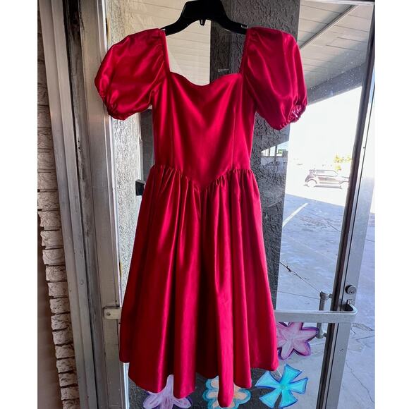 Vintage 1980's red satin puffy sleeve prom dress size S - Picture 1 of 6